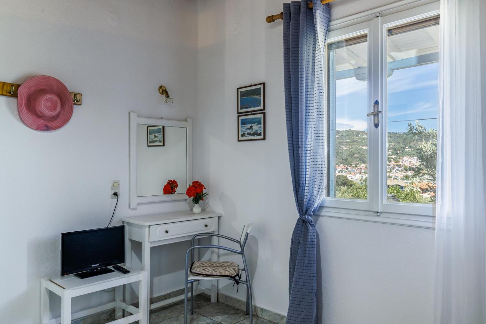 Anesis Apartment 2 Fireplace Skopelos Exterior foto